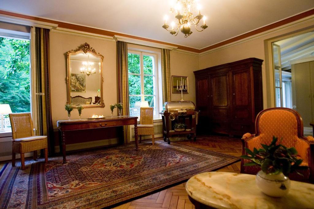 Hotel Restaurant Villa Fayence Wallerfangen Szoba fotó